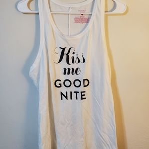 NWOT White Victoria's Secret Tank Top. Size Medium